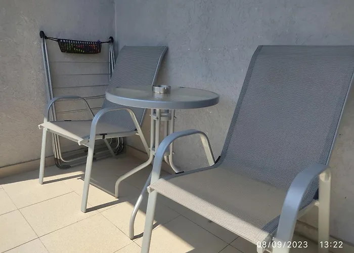 Spacious Modern With Private Parking Appartement Skopje