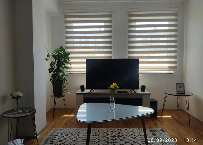 Appartement Spacious Modern With Private Parking Skopje